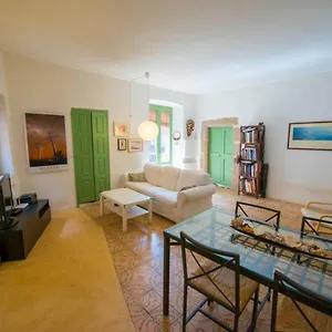 apartamento-acogedor-en-el-emporda-costa-brava.topcostabravahotels.com/